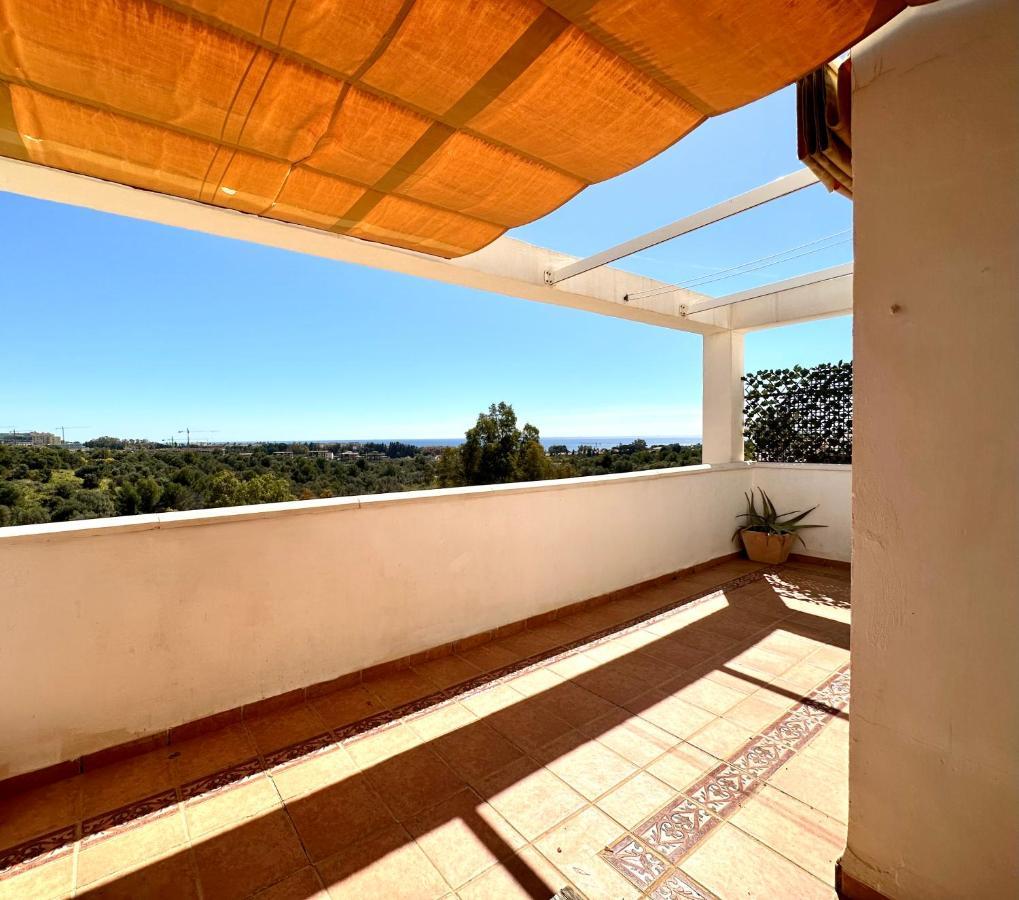 Moderno Apartamento Con Preciosas Vistas Al Mar En Urbanizacion Con Piscina - Rio Real 11 2G Marbella Exterior photo