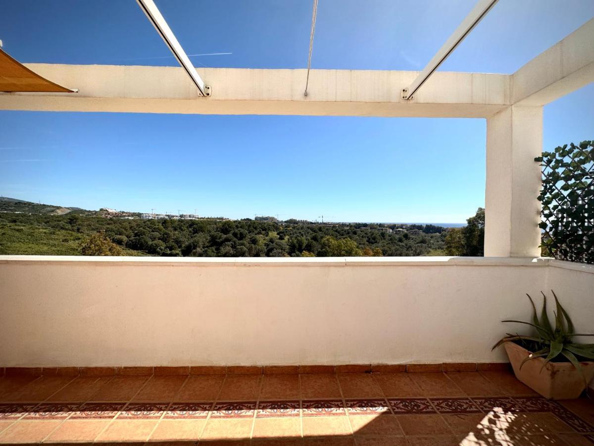 Moderno Apartamento Con Preciosas Vistas Al Mar En Urbanizacion Con Piscina - Rio Real 11 2G Marbella Exterior photo