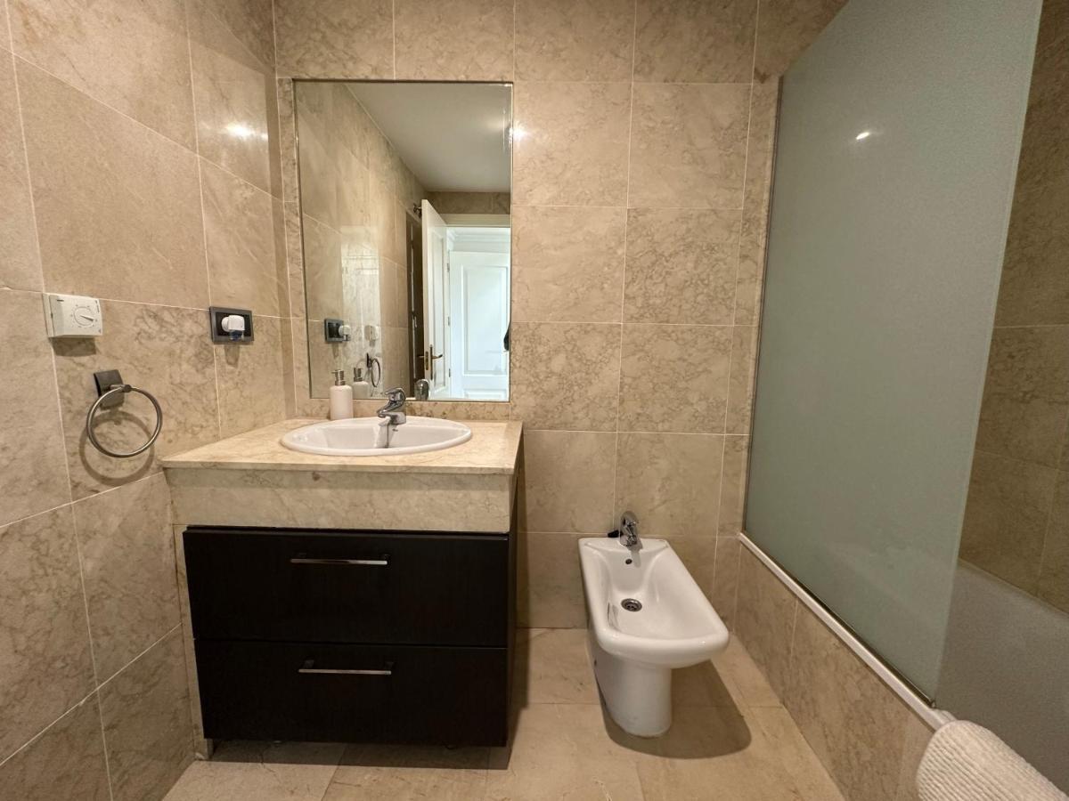 Moderno Apartamento Con Preciosas Vistas Al Mar En Urbanizacion Con Piscina - Rio Real 11 2G Marbella Exterior photo