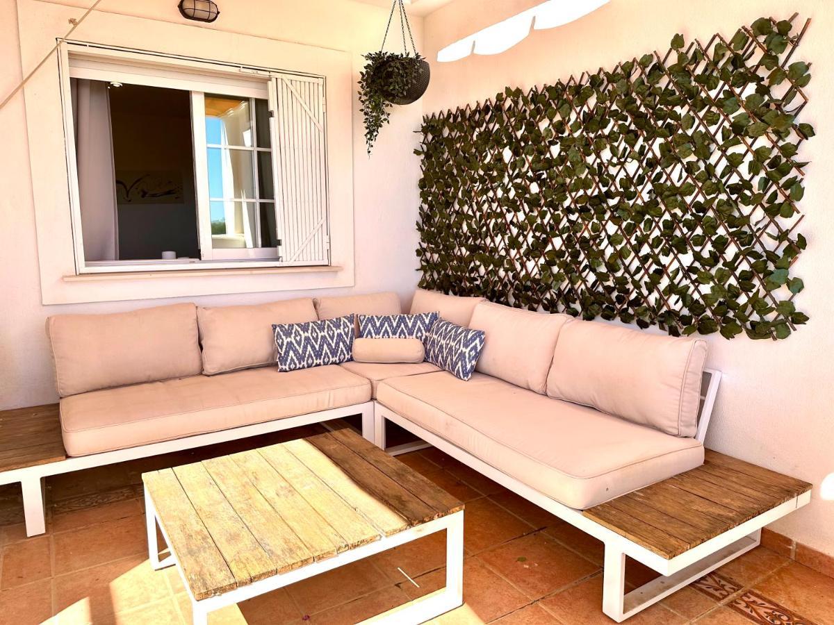 Moderno Apartamento Con Preciosas Vistas Al Mar En Urbanizacion Con Piscina - Rio Real 11 2G Marbella Exterior photo
